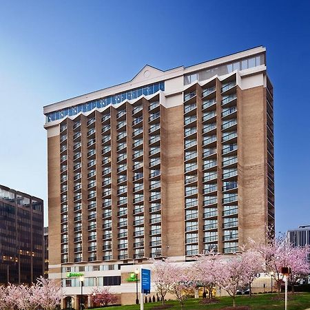 Holiday Inn Rosslyn At Key Bridge Арлингтън Екстериор снимка