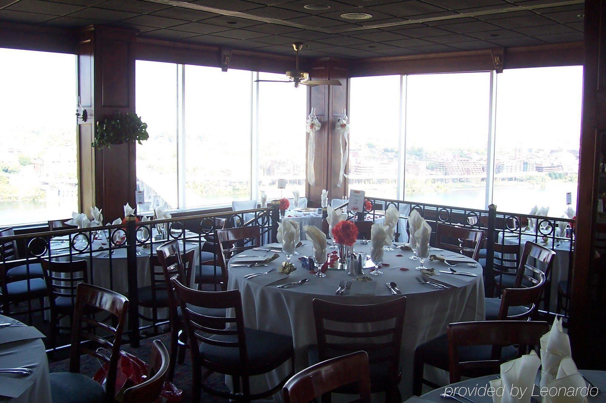 Holiday Inn Rosslyn At Key Bridge Арлингтън Екстериор снимка