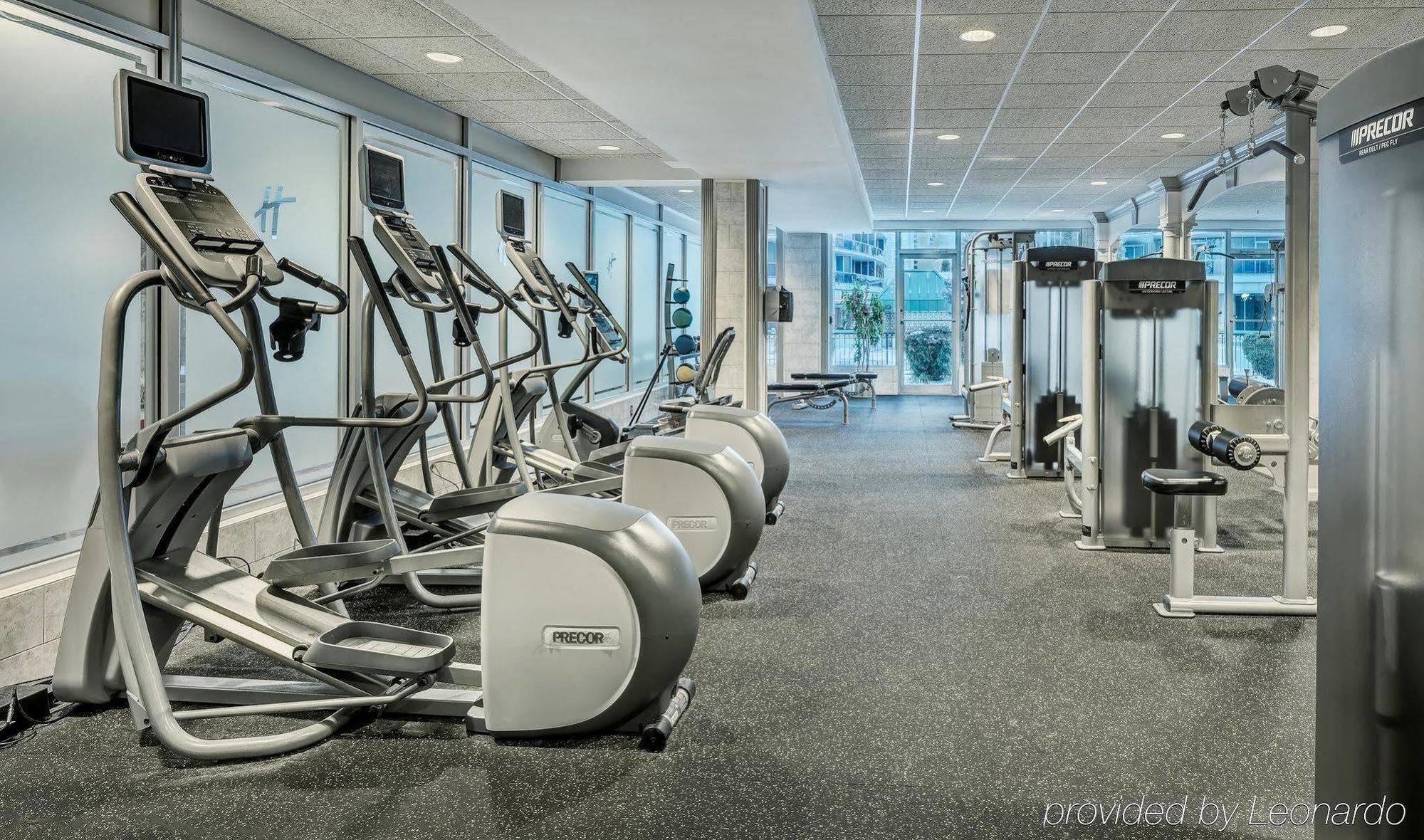 Holiday Inn Rosslyn At Key Bridge Арлингтън Екстериор снимка