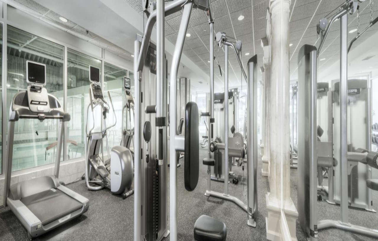 Holiday Inn Rosslyn At Key Bridge Арлингтън Екстериор снимка