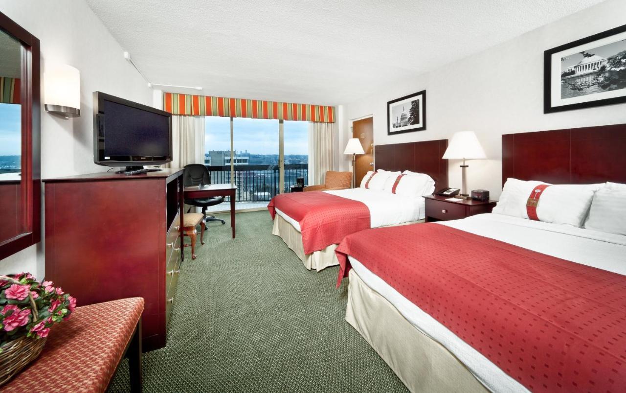 Holiday Inn Rosslyn At Key Bridge Арлингтън Екстериор снимка